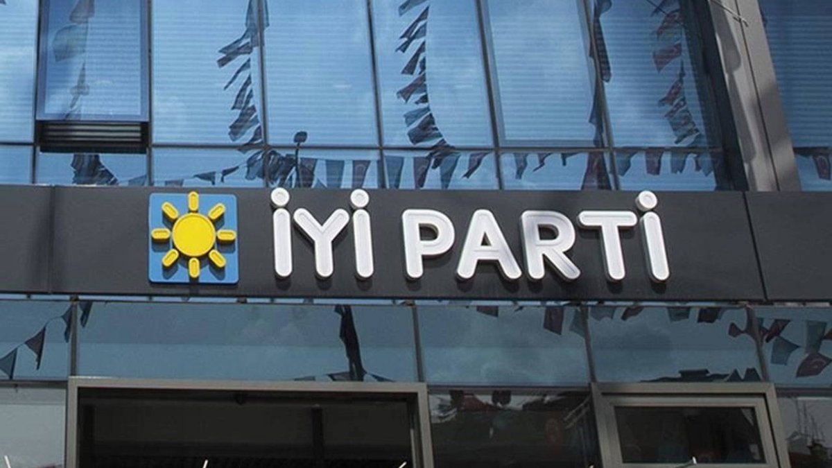 İYİ Parti'de toplu istifa dalgası