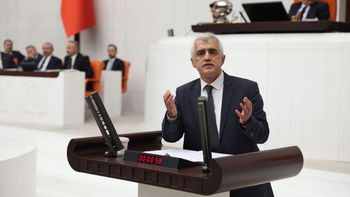 Gergerlioğlu’ndan Fidan’a: Türkiye hava sahası İsrail’e neden açık?