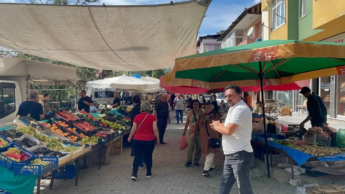 Alan da dertli satan da! Pazarcıların boş mesaisi: ‘Bu şartlarda kime nasıl satış yapalım?’