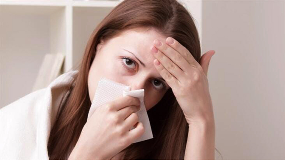 Burun tıkanıklığına son! Yatağın başucuna koyacağınız bu iki şey hayatınızı değiştirecek