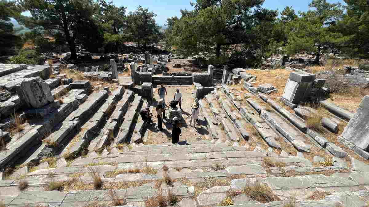 Antik Kent Priene'nin kalıcı dünya miras listesine girmesi için kararlı adımlar atılıyor