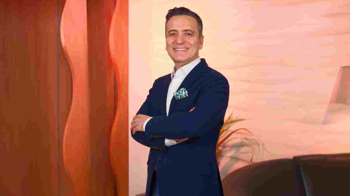 Doç. Dr. Süleyman Eserdağ, kadınlarda doğum sonrası yaşanan problemleri ve tedavi yöntemlerini açıkladı