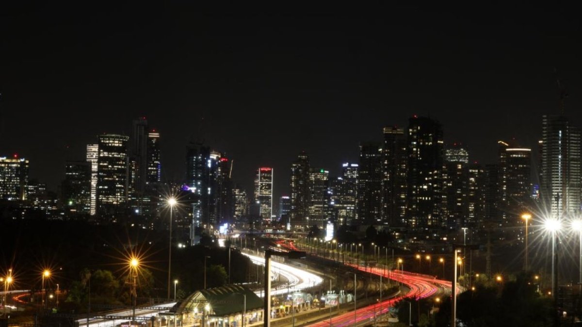 Yemen'den İsrail'e füze saldırısı: Halkı sığınaklara yönlendiren sirenler devreye girdi