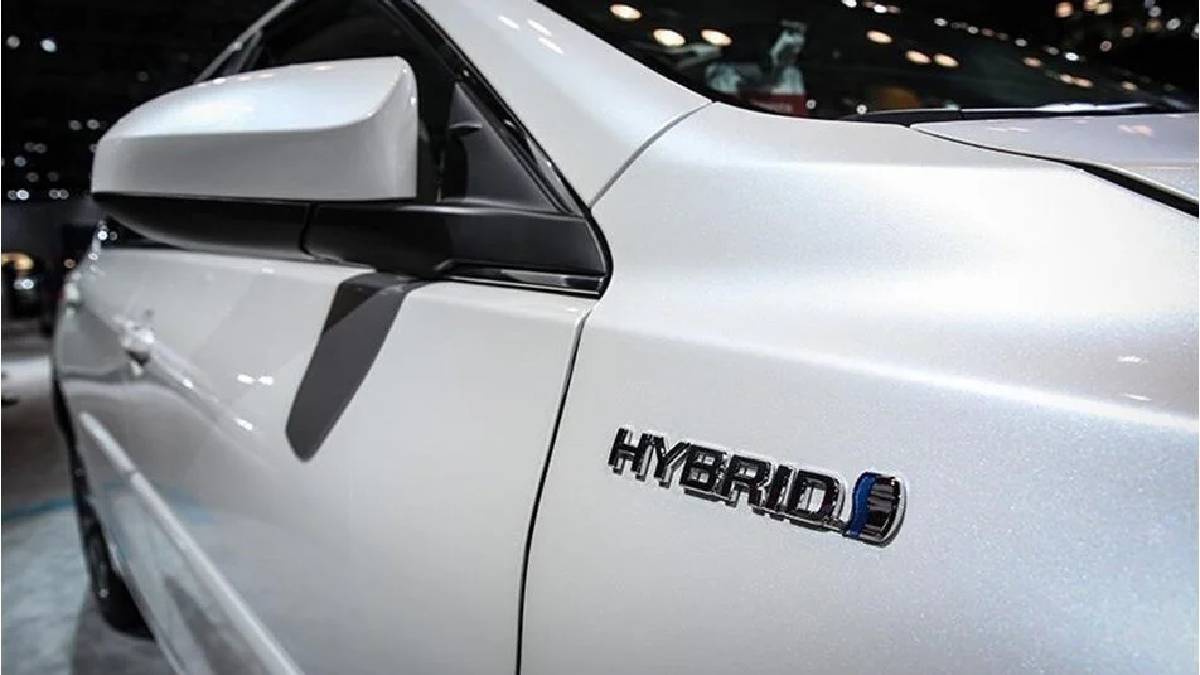 Oto tamircilerin kara listesi belli oldu: Bu 4 hibrit arabadan uzak durun!