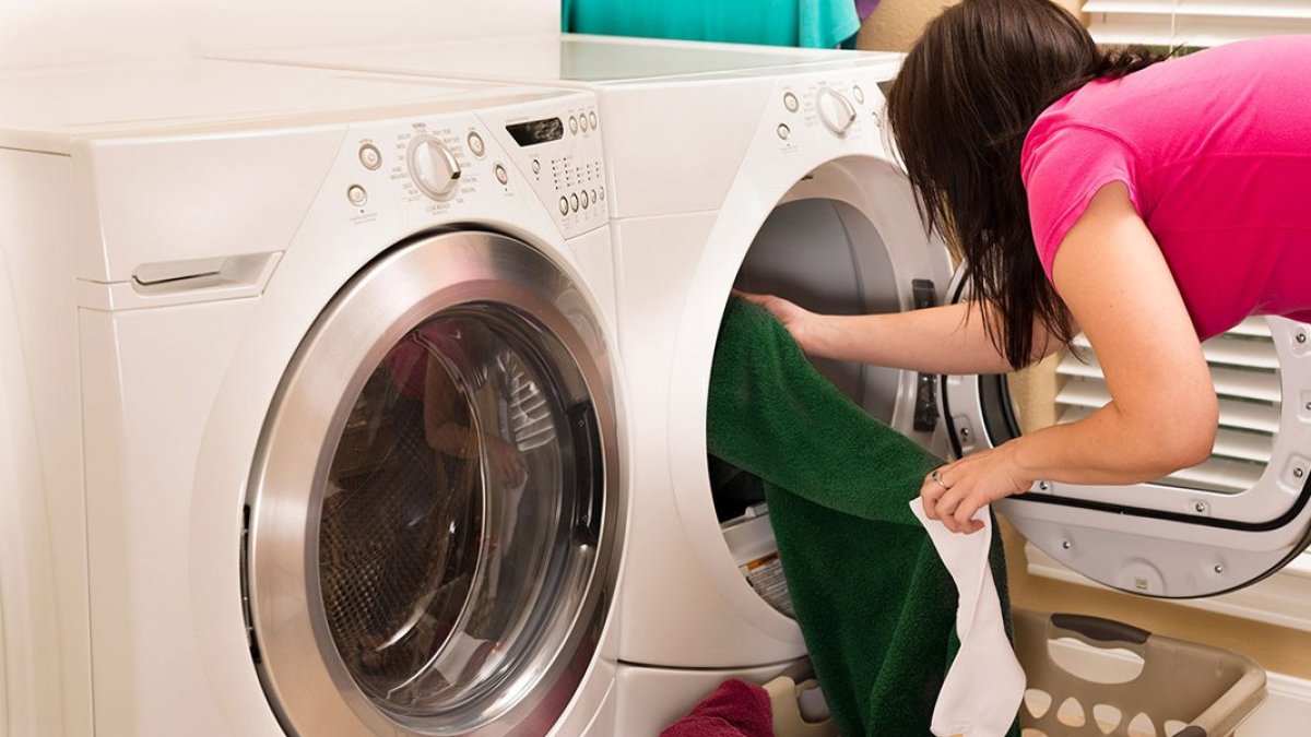 Uzmanlar son noktayı koydu! Çamaşır makinesine asla atılmaması gereken o 2 eşya