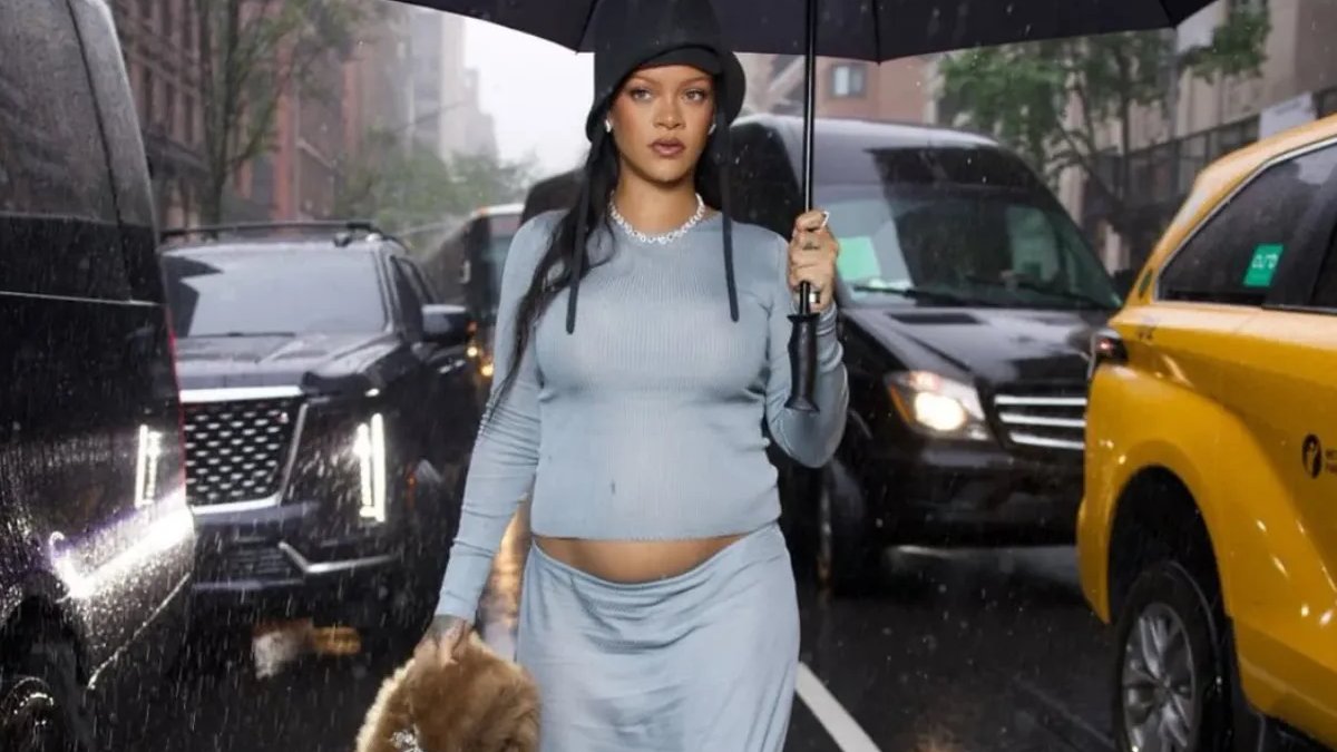 Dünyaca ünlü şarkıcı Rihanna 3. kez anne oldu! O paylaşımla müjdeyi verdi