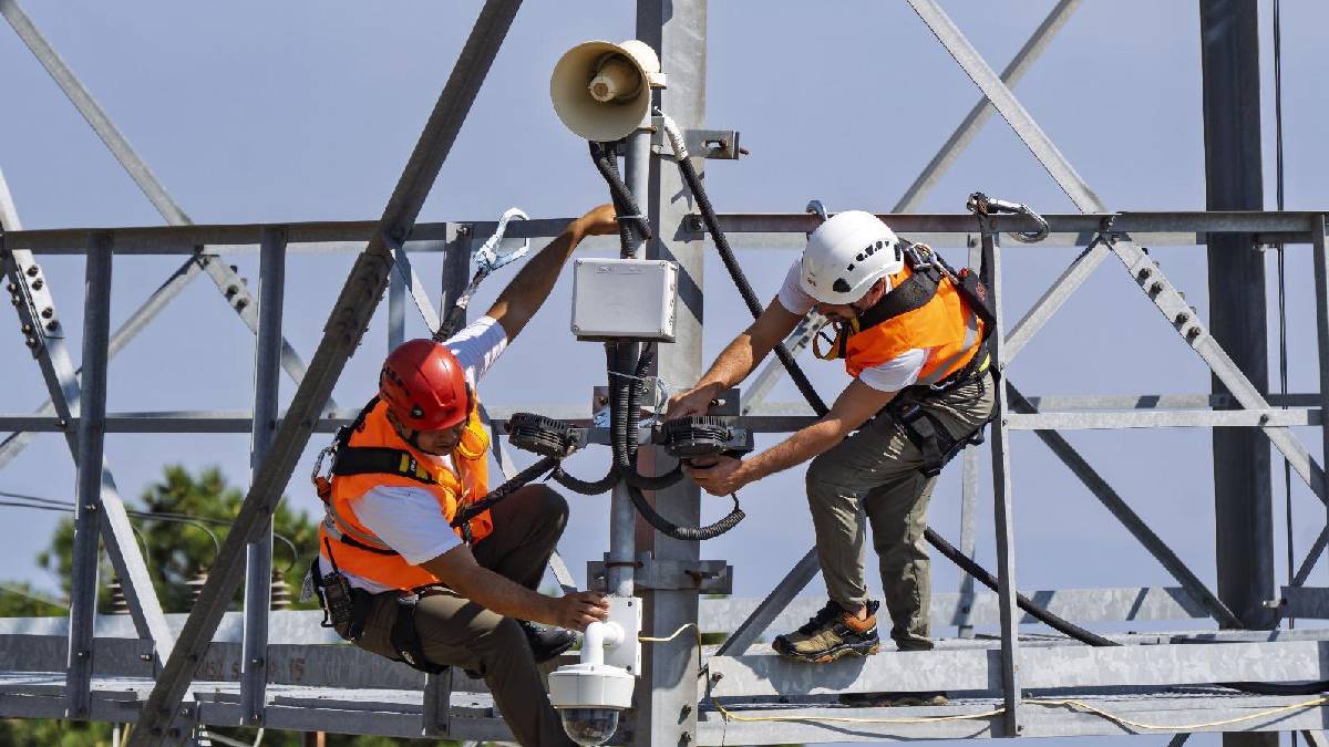 İzmir Büyükşehir’den afetler için dev atılım! 30 ilçenin 28 noktasında aktif: İzmir’in afetlere direnci artırılıyor