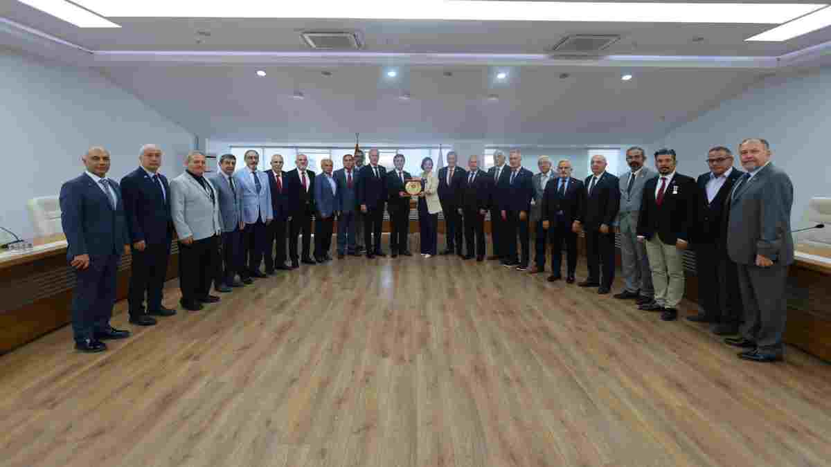 TEMAD’dan Başkan Helil Kınay’a onursal üyelik beratı