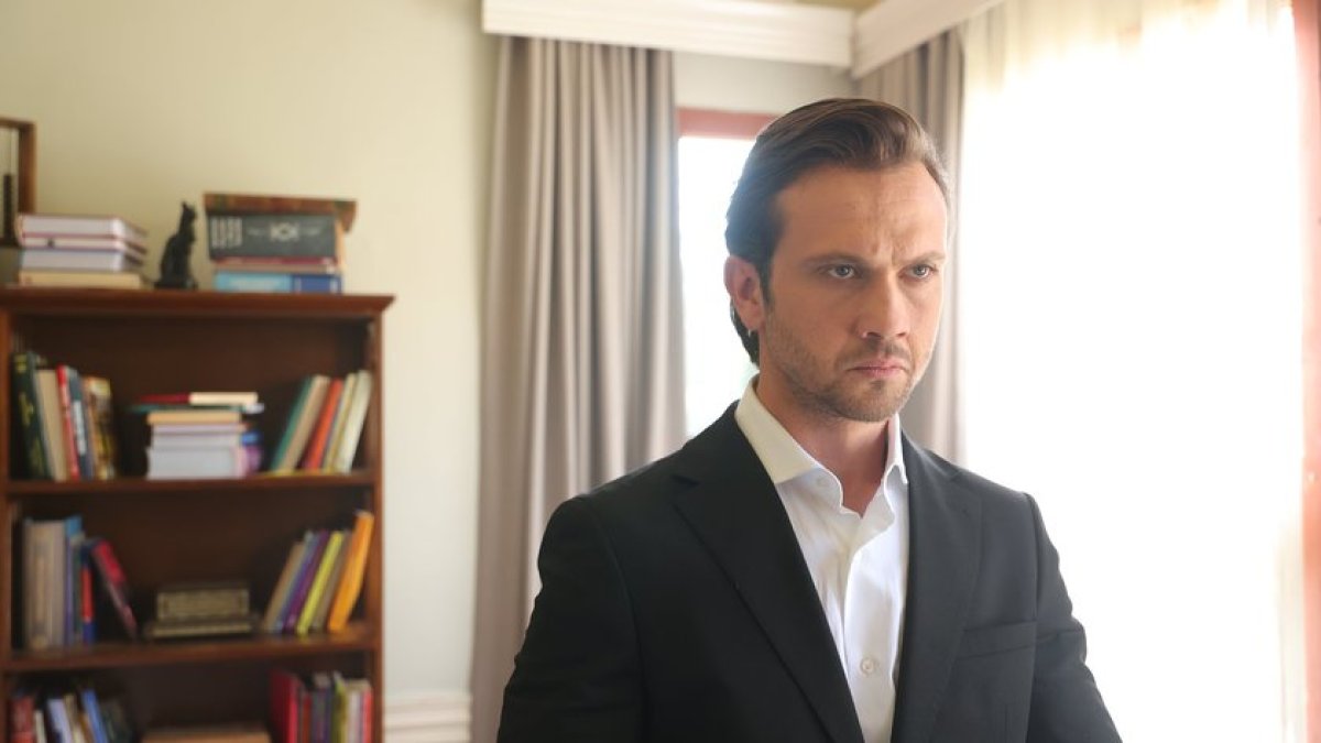 Türk dizi sektöründe tarihi başarı! Ay Yapım'ın "Deha" dizisi Seul'de "En İyi Yabancı Dizi" ödülünü kazandı