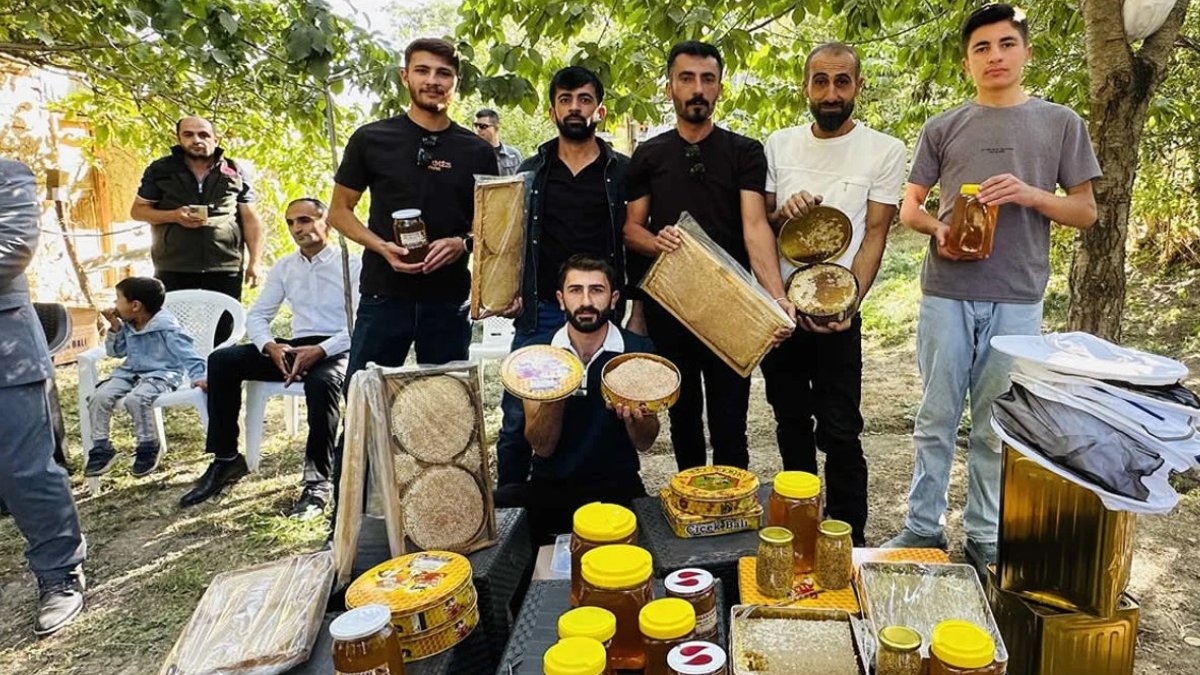 Kuraklık ve susuzluk onları arıcı yaptı! Şimdi ürettikleri ballarla geçiniyorlar