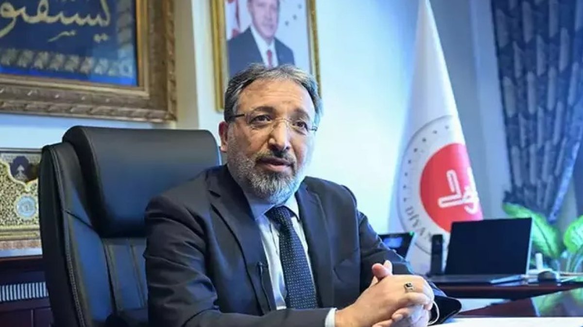 Diyanet İşleri Başkanlığı'na Prof. Dr. Safi Arpaguş atandı