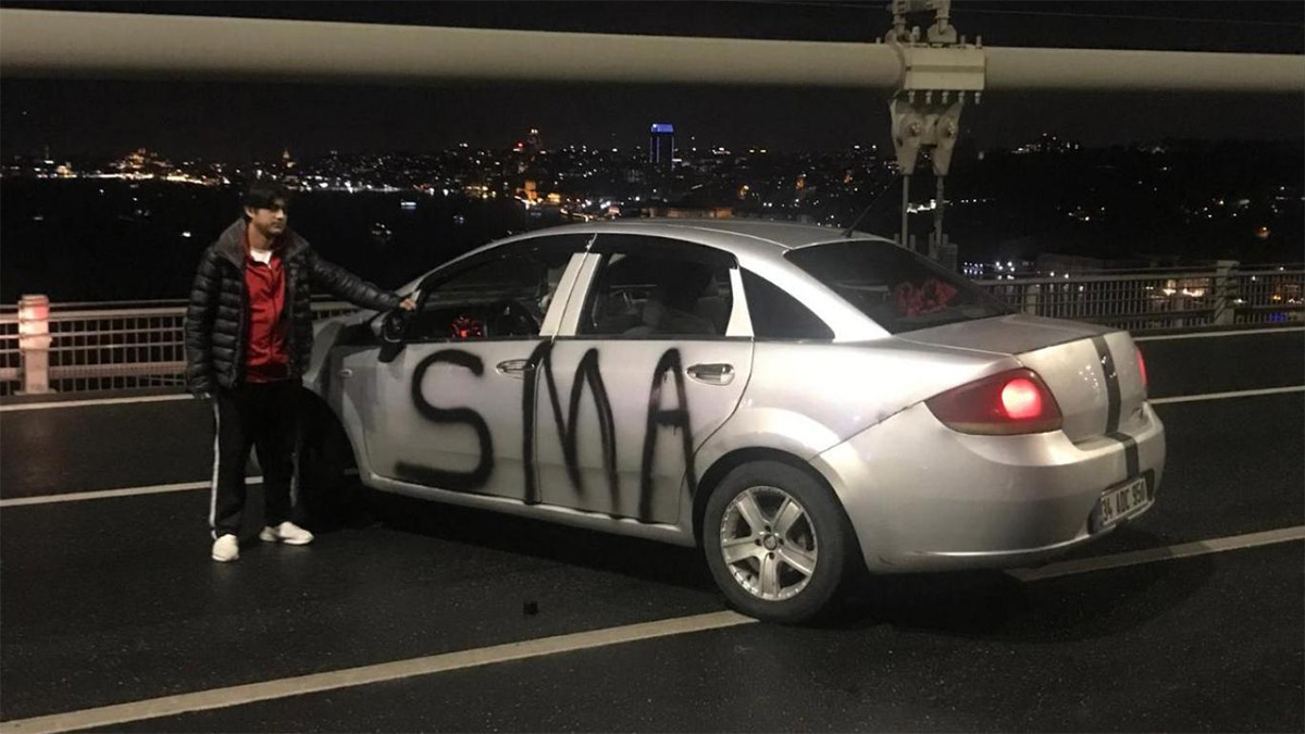 SMA yazılı araçla köprüyü trafiğe kapatmıştı! Cezası belli oldu