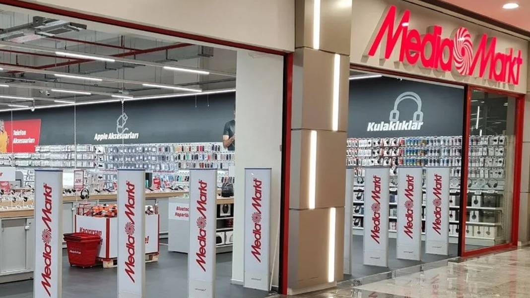 Almanya'dan MediaMarkt satışına onay