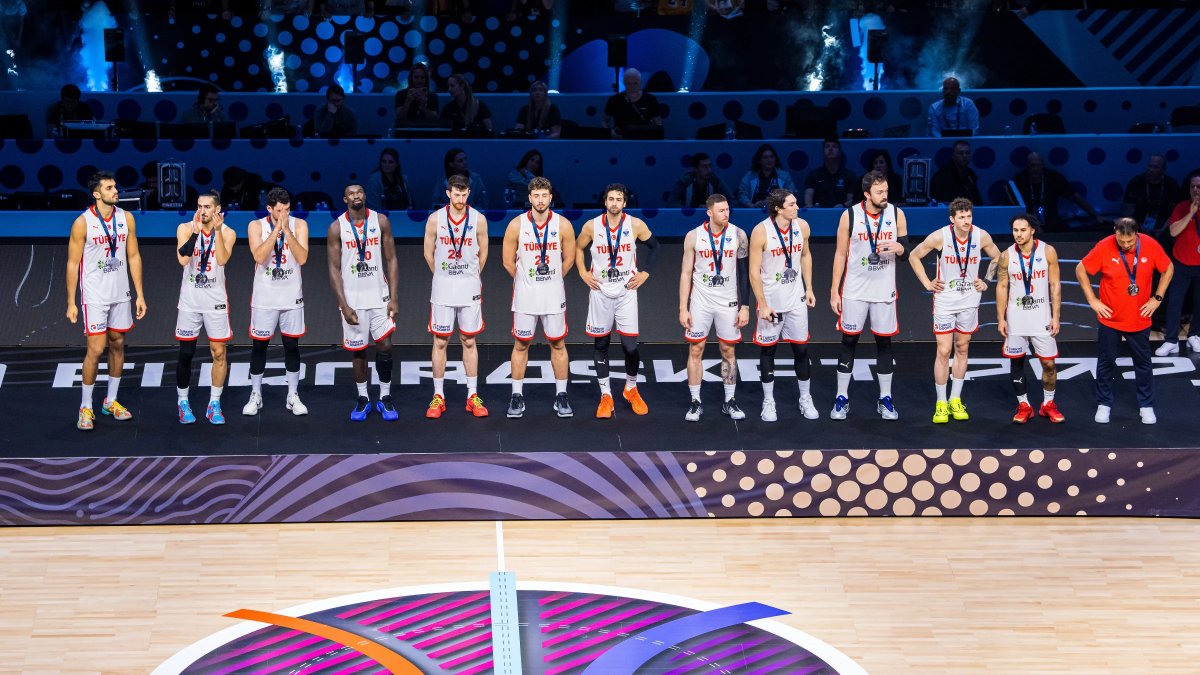 FIBA dünya sıralaması açıklandı! A Milli Erkek Basketbol Takımı'ndan tarihi yükseliş