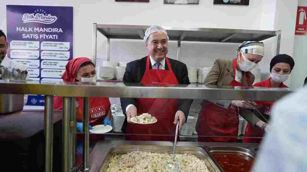Şehzadeler’e bir kent lokantası ve halk mandıra daha kazandırdı