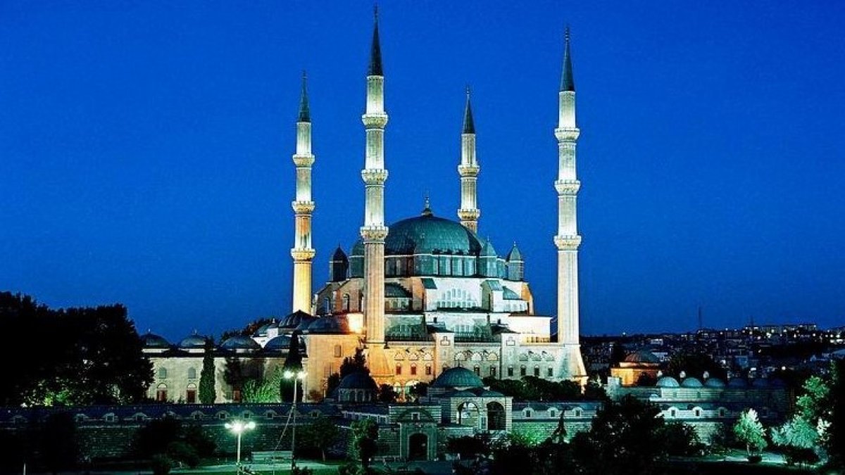 Selimiye’nin kubbesi skandalı yargıya taşındı