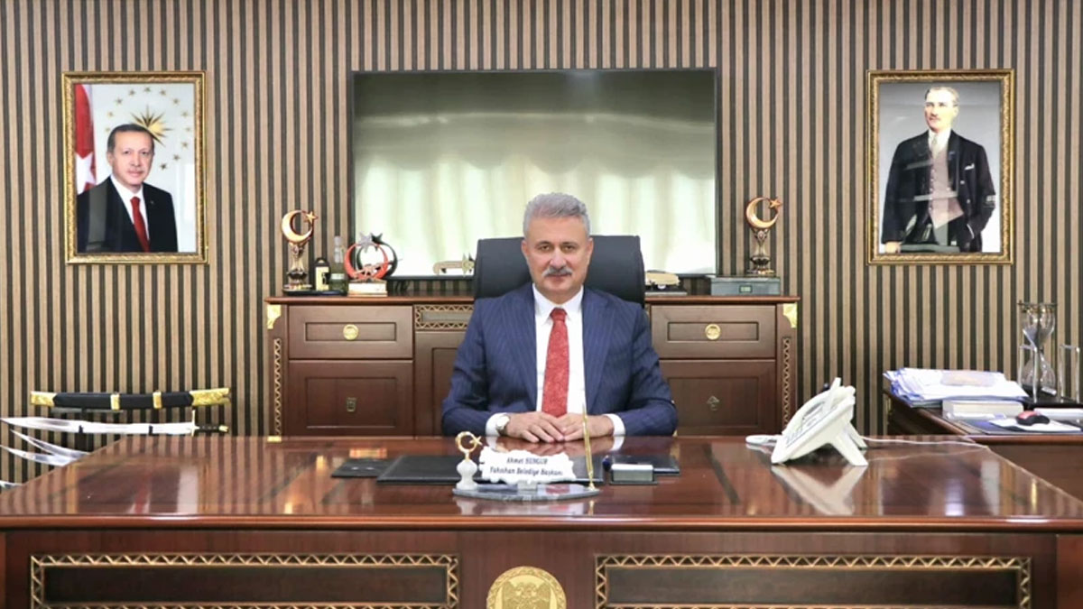 AK Parti, gözaltına alınan Sungur’u disipline sevk etti