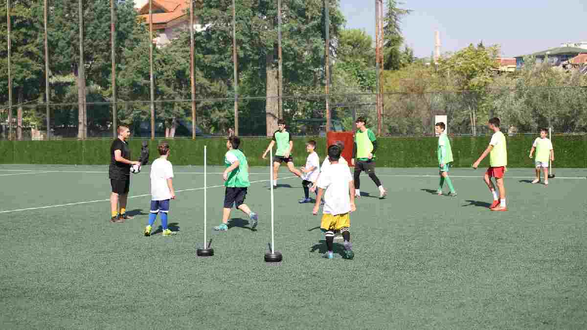 Geleceğin kalecileri Merkezefendi’de yetişiyor