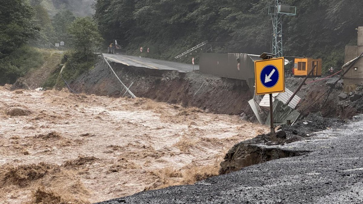 İçişleri Bakanlığı, Karadeniz'de kuvvetli yağışlara karşı uyardı