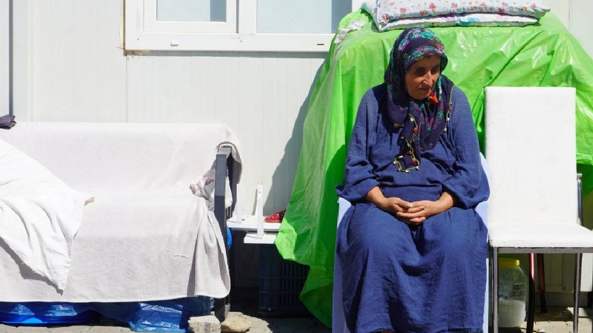 Engelli kadın konteynerde zorluk yaşıyor: Su ve tuvalet sorunları devam ediyor