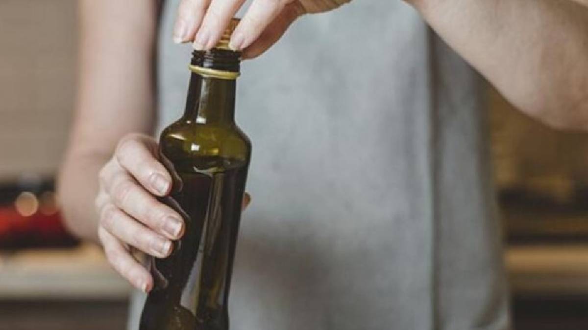 Zeytinyağı saklarken yapılan en büyük hata! Uzman isim açıkladı: ‘Çabuk etkilenir ve bozulur’