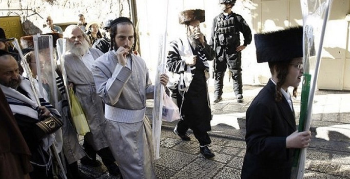 Eski Mossad şefi: İsrail'de iç savaş çıkabilir