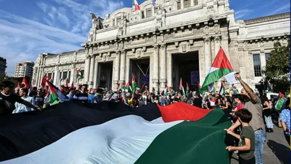 İtalya’da “Gazze” grevi: Limanlar kapandı, ulaşım durdu