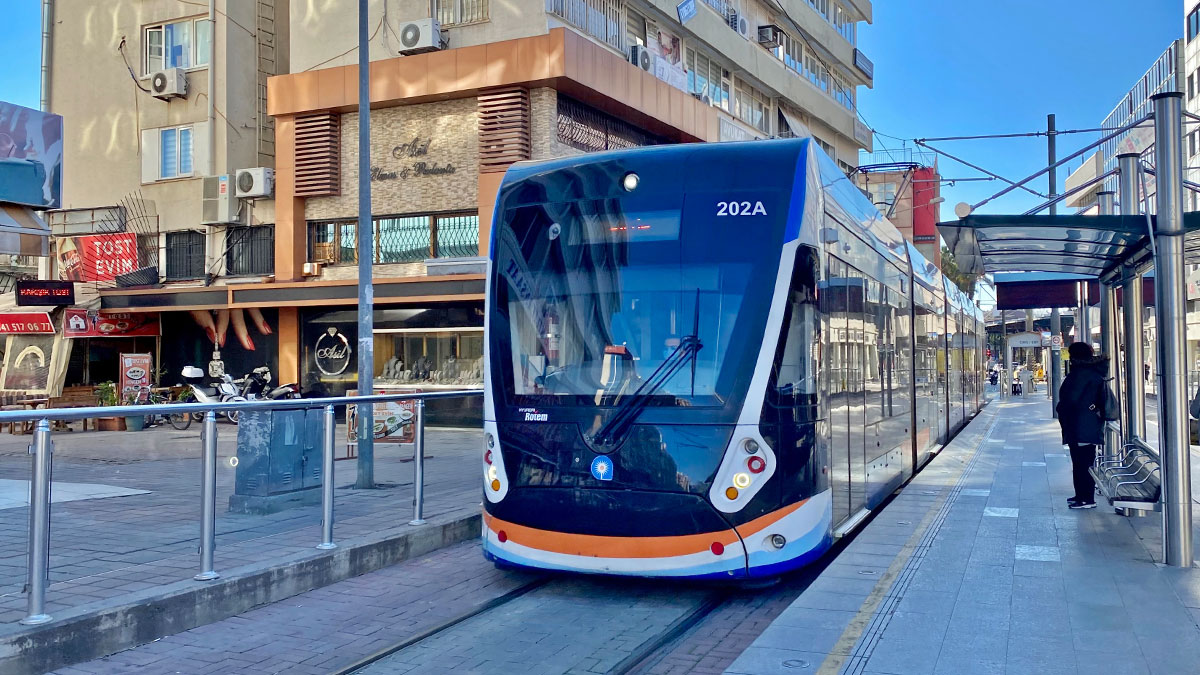 Tramvay hattının sefer saatleri değişti! Yola çıkmadan kontrol edin
