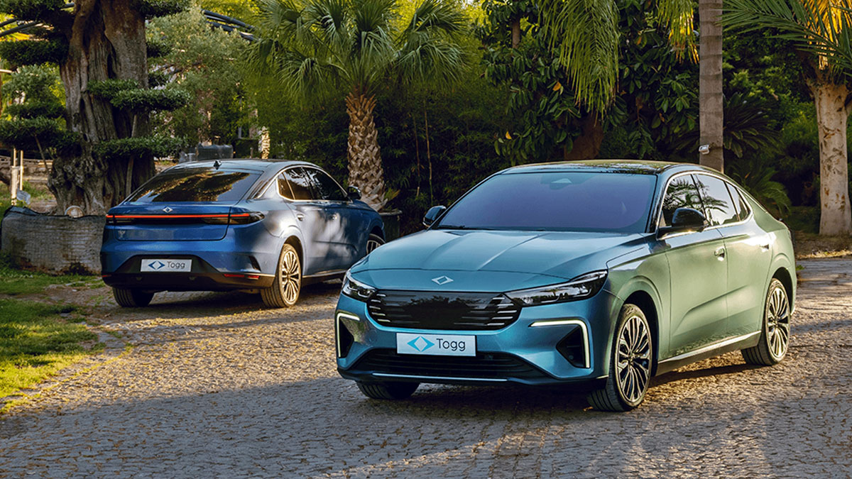 Togg T10F'te tam ekran dönemi! Togg T10F 2.0 güncellemesi ile hangi yenilikler geldi?