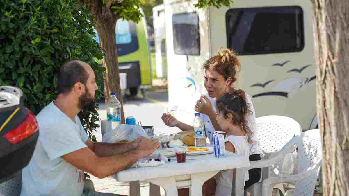 Karavancıların tercihi İnciraltı Karavan Parkı