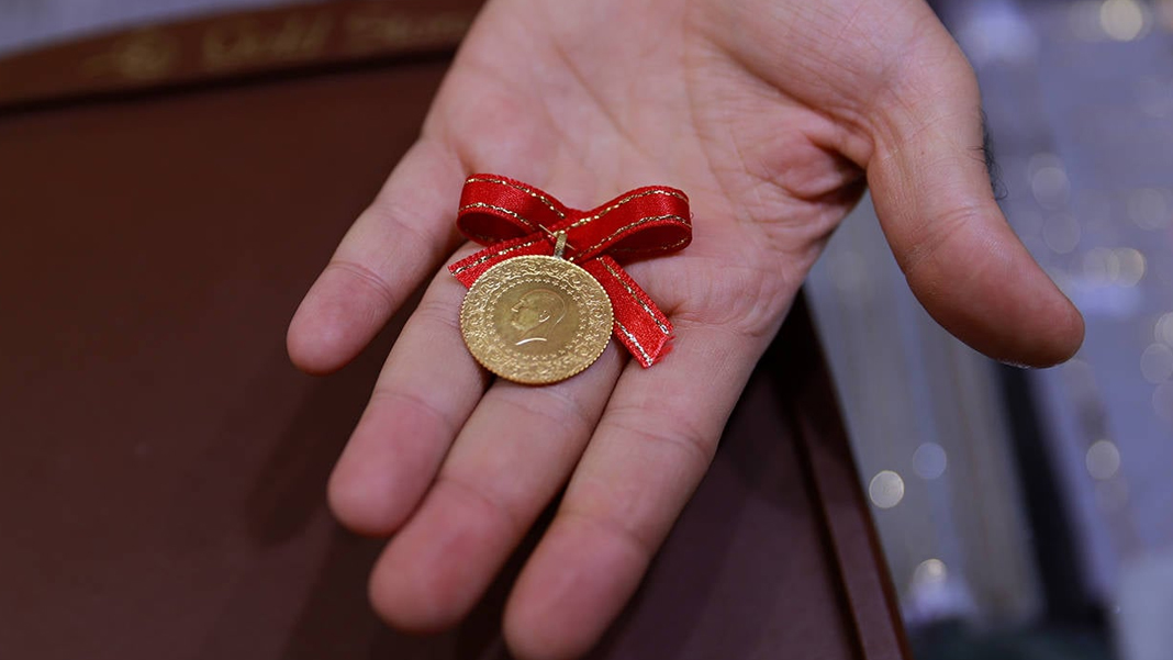 Altın fiyatları uçtu, sahtecilik patladı: İnternette 200 liraya sahte çeyrek satılıyor
