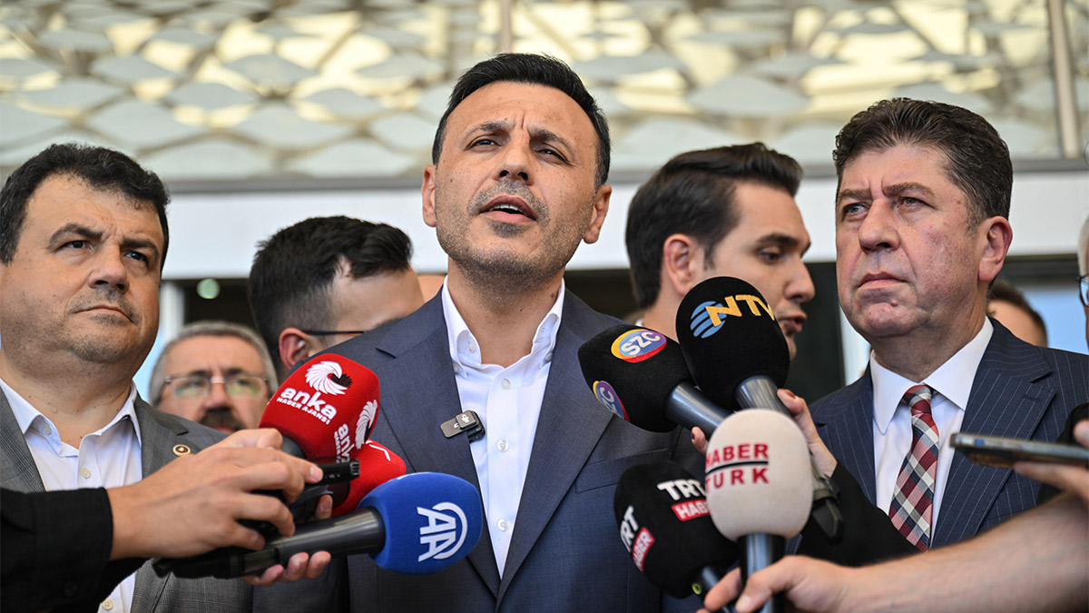 CHP İstanbul Kongresi'nde oy verme işlemi sona erdi: Özgür Çelik yeniden İstanbul İl Başkanı