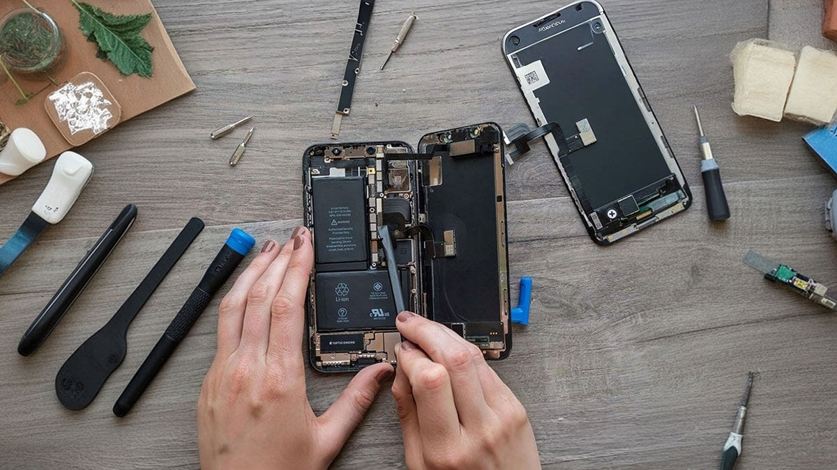 Apple'dan 'Frankenstein iPhone'lara son! Parçaları da kilitliyor