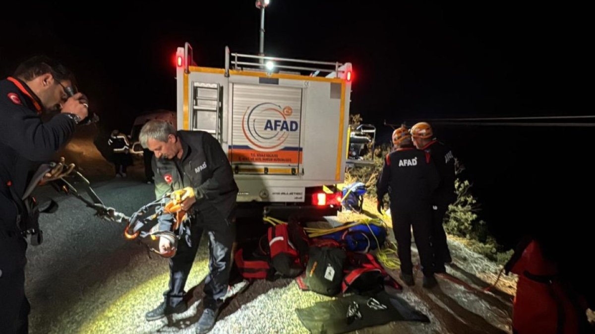 Sivas'ta feci kaza: Otomobil uçuruma yuvarlandı, 4 kişi öldü