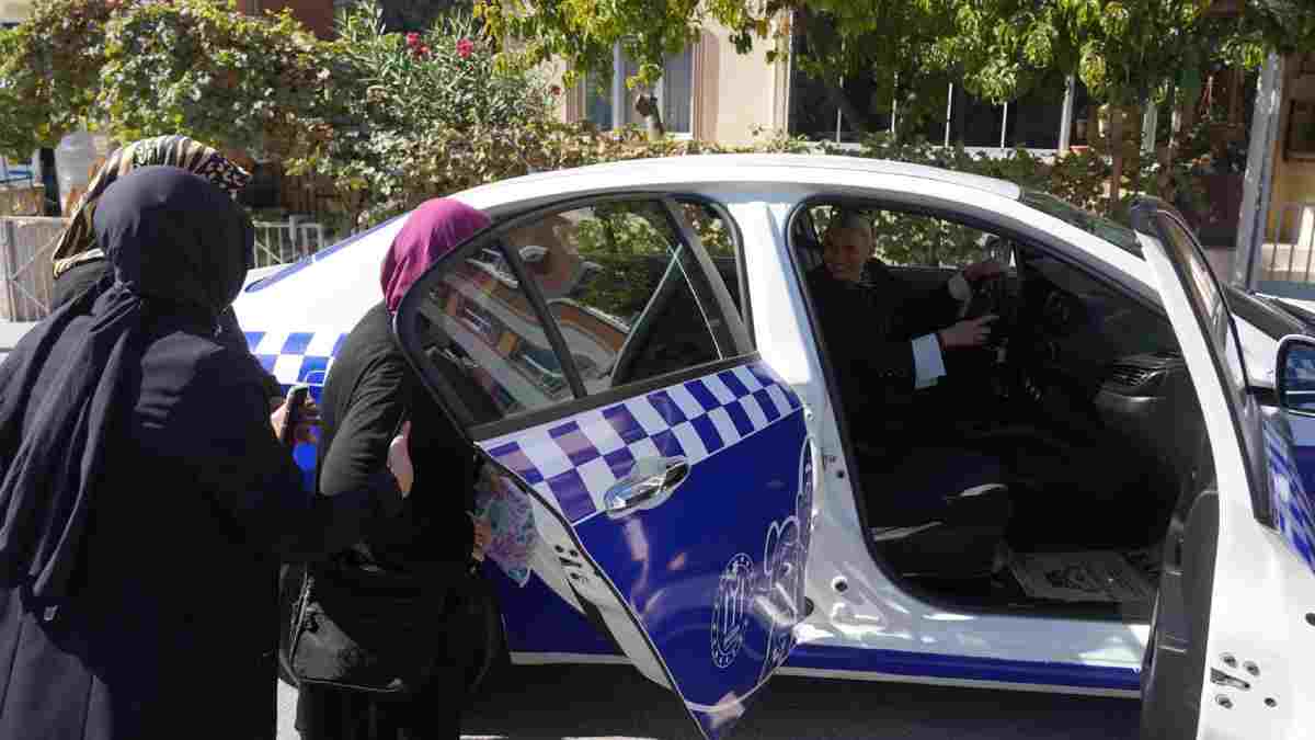 Başkan Subaşı Saygı Taksi’de direksiyona geçti