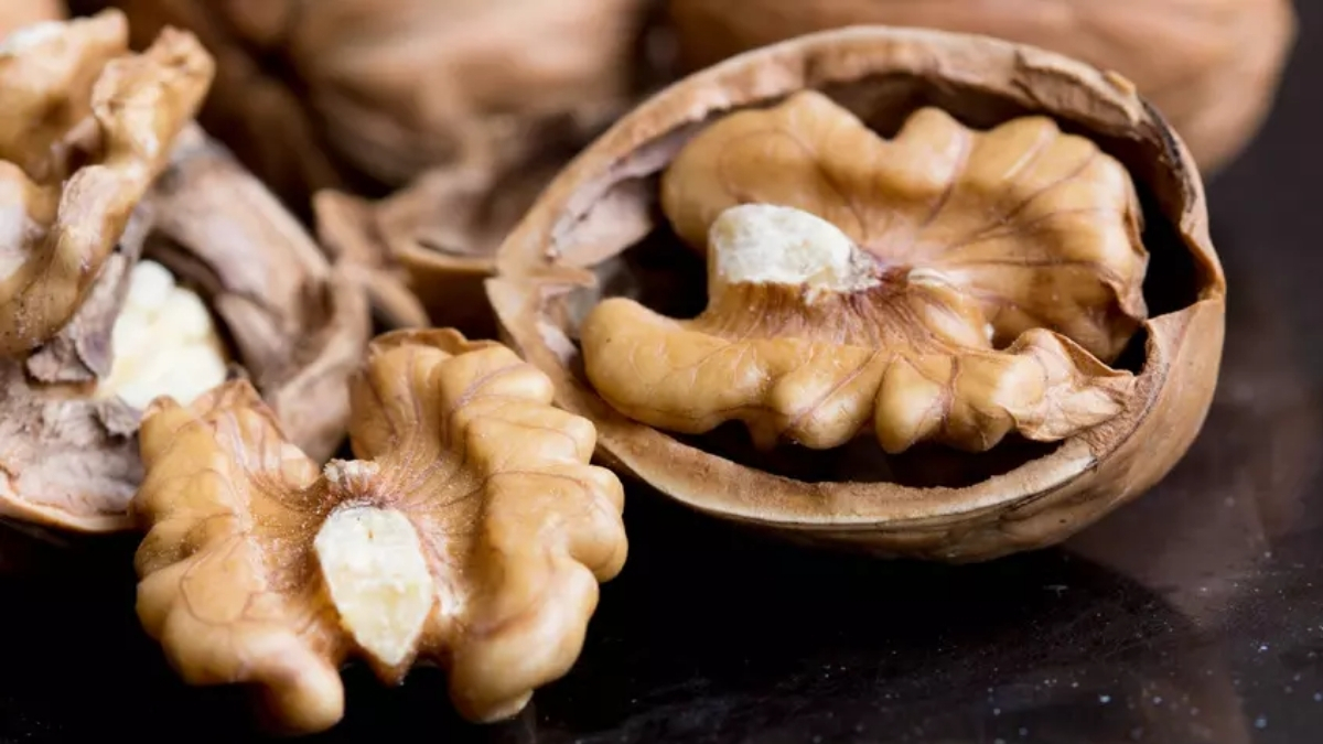 Hem beyin hem kalp sağlığını destekliyor! Her gün ceviz yemenin mucizeleri açıklandı: Uzmanlar vücuttaki değişimleri sıraladı