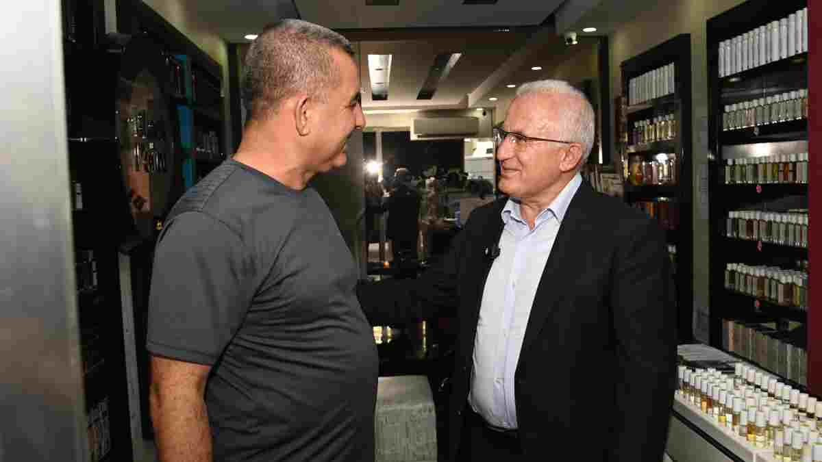 Kumluca Belediye Başkanı Mesut Avcıoğlu, Ahilik Haftası’nda esnafları ziyaret etti