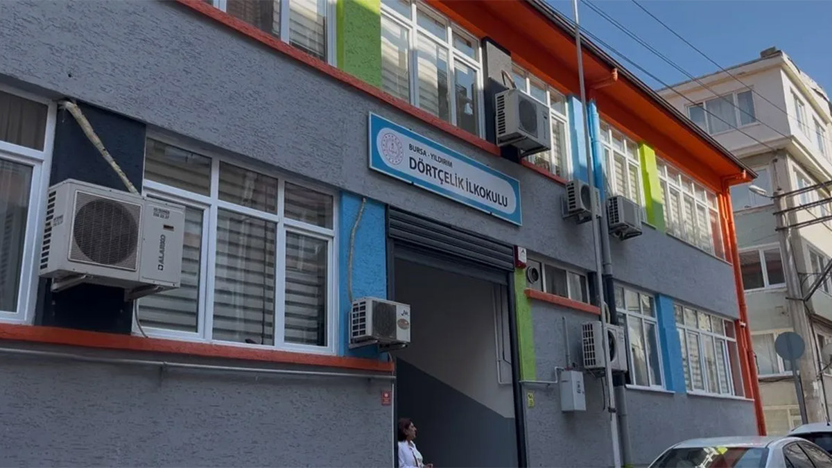 Bursa’da ilkokulda korkunç olay: Çocuğun parmağı koptu, öğretmen derse devam etti