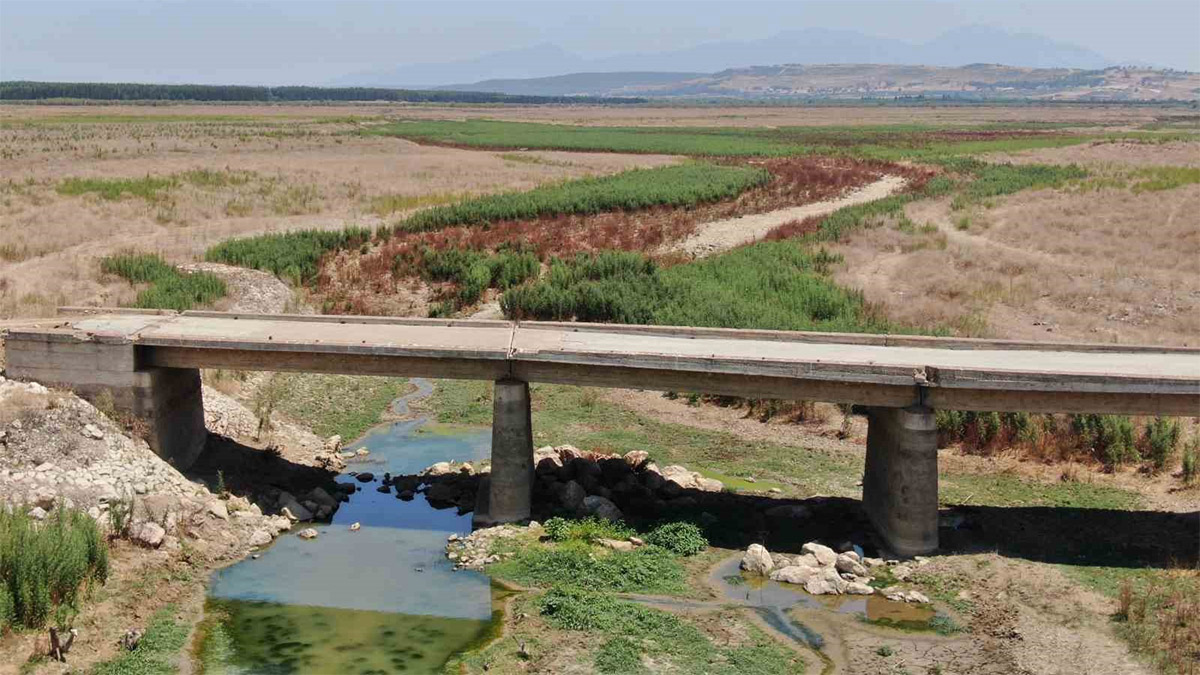 Kuraklık İzmir'i vurdu! Su seviyesi yüzde 3'e düştü
