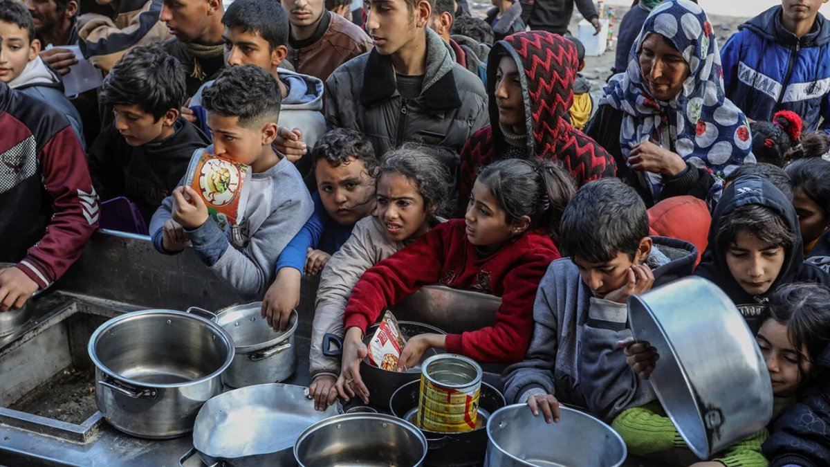 UNRWA: Gazze'de her üç çocuktan biri aç