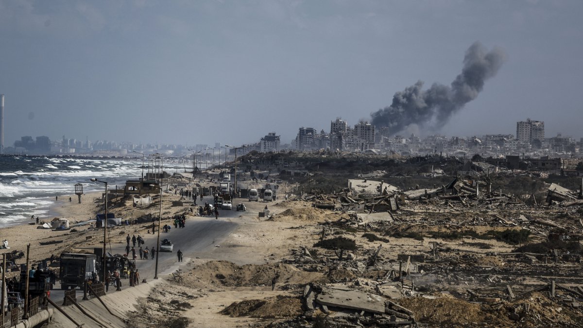 Gazze'de can kaybı 65 bin 549'a yükseldi