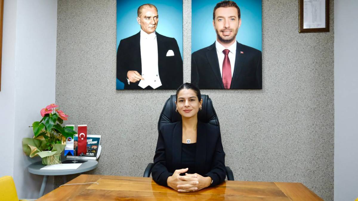 Ceyhan Belediyesi'nden üniversite öğrencilerine eğitim desteği