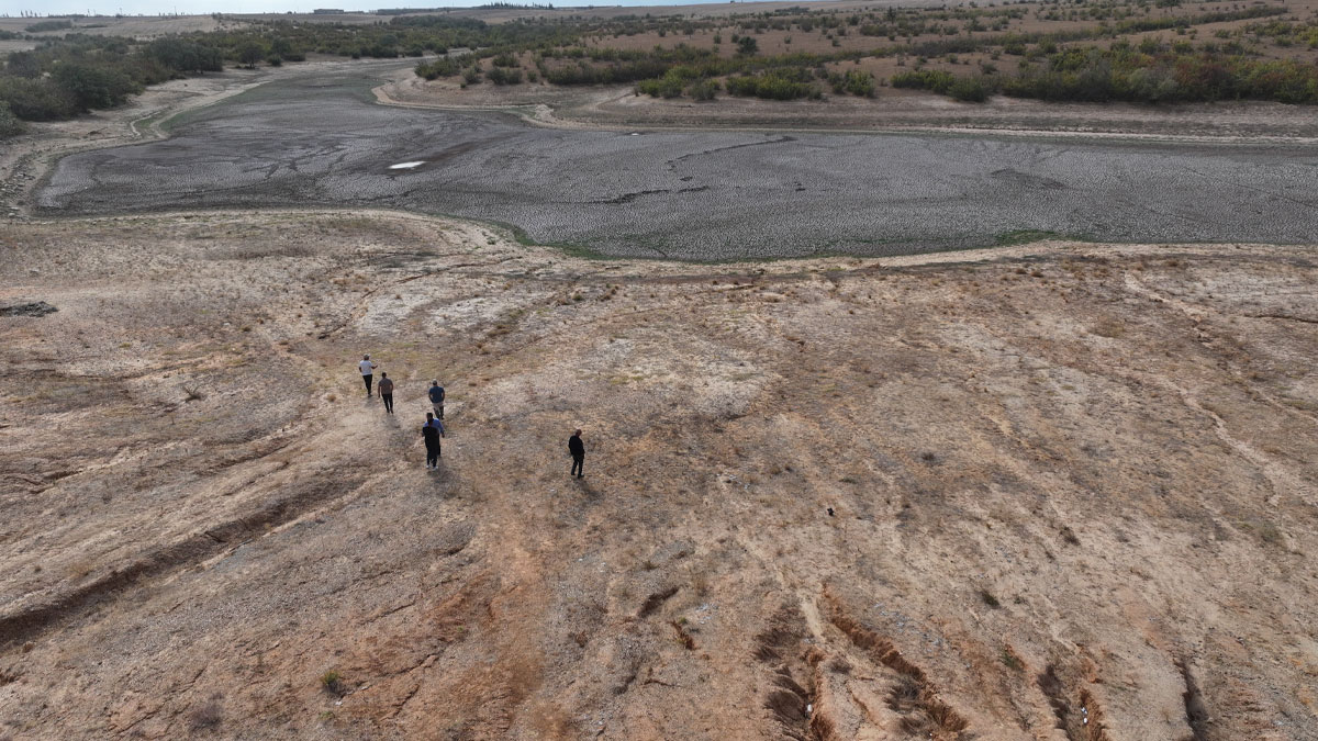 Edirne'de kuraklık alarmı: Gölet tamamen kurudu