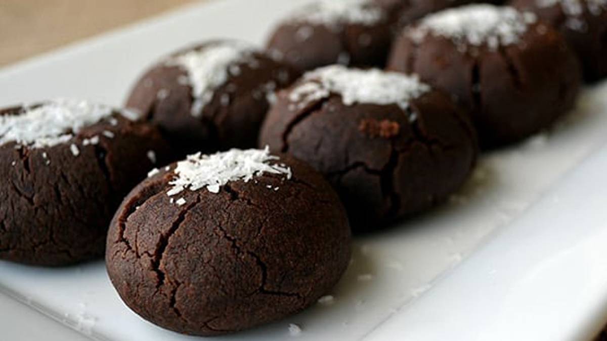 10 dakikada şerbeti çeken o lezzet: Ev yapımı brownie kurabiye ile çay keyfinizi ikiye katlayın!