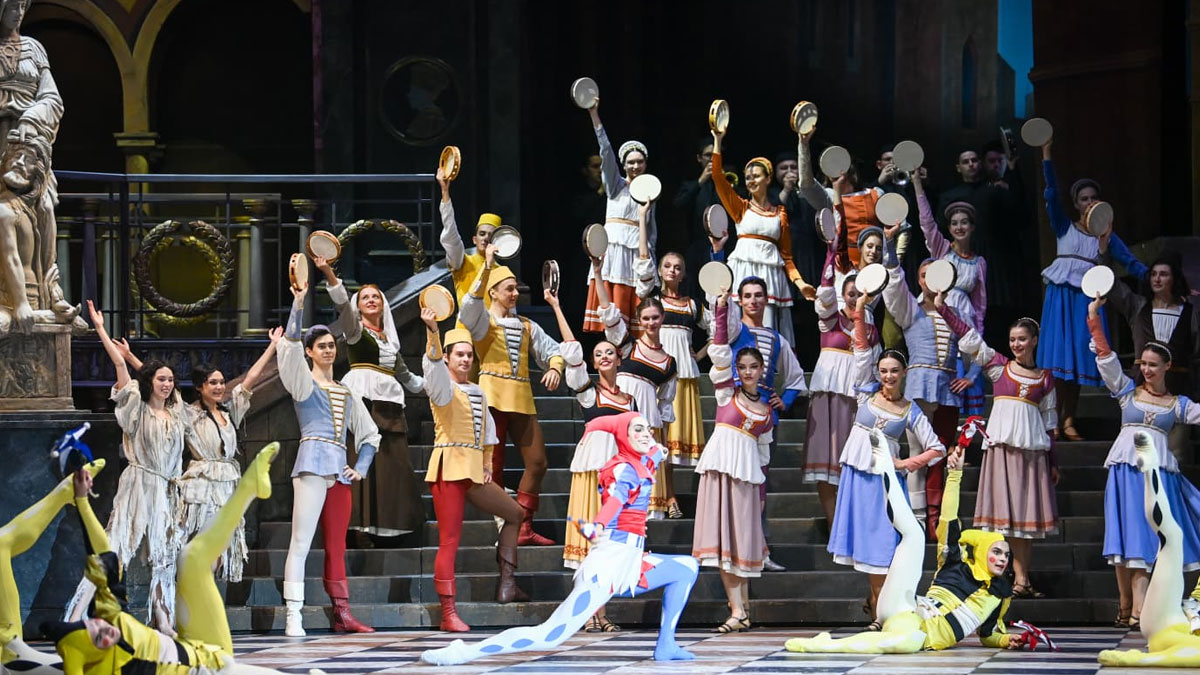 Bolşoy Balesi İstanbul’da seyircilerle buluştu