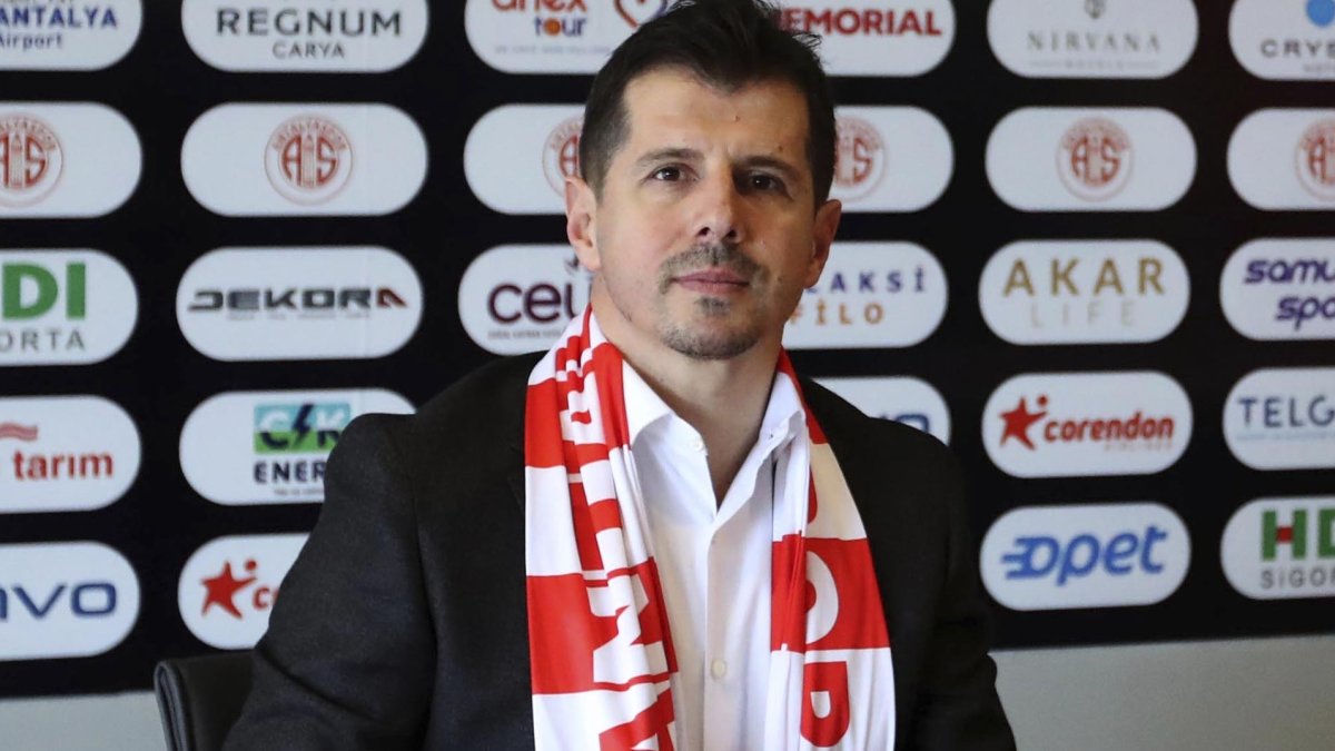 Antalyaspor Başkanı Rıza Perçin'den, Emre Belözoğlu ve Fenerbahçe açıklaması: Biz hiçbir yere gideceğini zannetmiyoruz