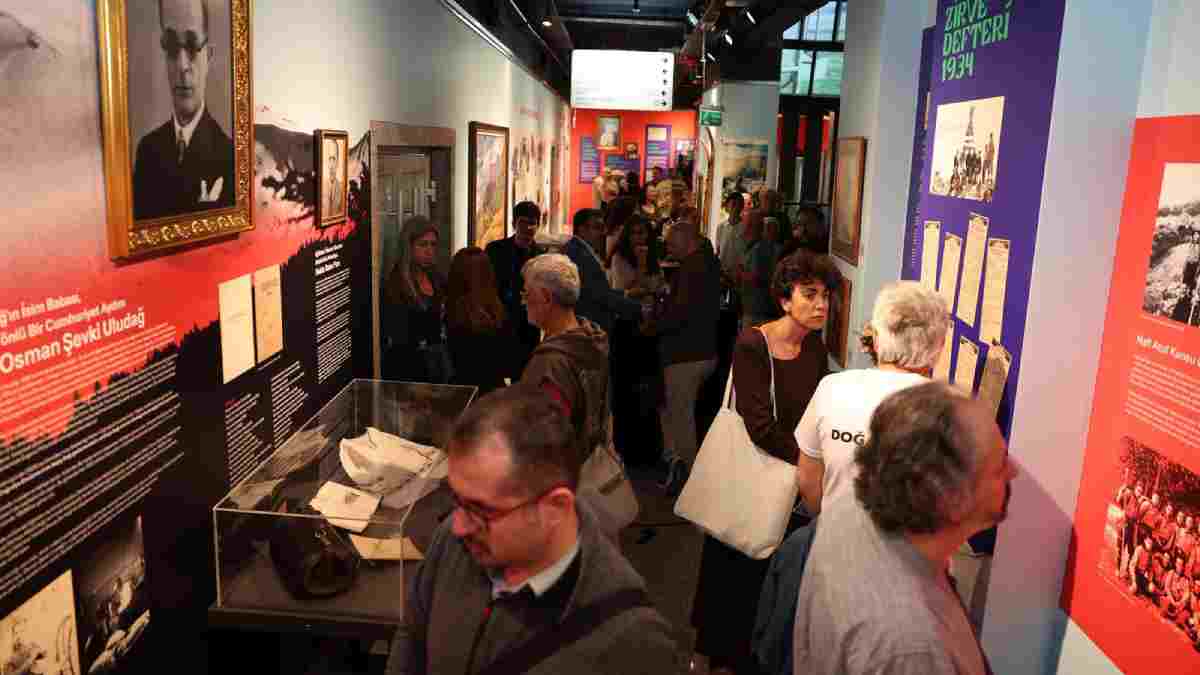 Büyükşehir Belediyesi, Uludağ’ın ismini alışının 100. yılına özel hazırlanan sergiyi izlenime sundu