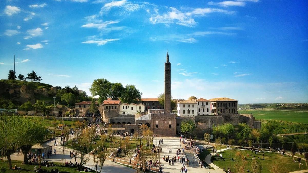 Ne Amerika ne de Rusya! Dünyanın ilk kablosuz mikrofonu Diyarbakır’da!