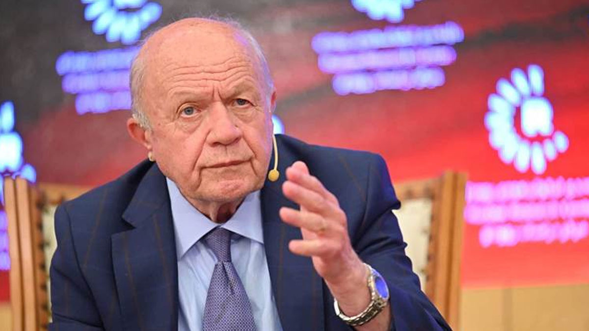 Sosyolog İsmail Beşikçi beyin kanaması geçirdi