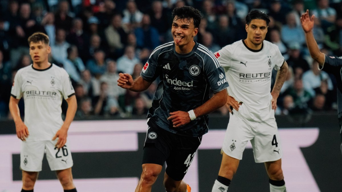 10 gollü karşılaşmaya Can Uzun damga vurdu: Milli yıldızdan 1 gol, 1 asist